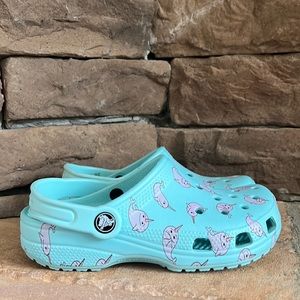 Crocs Classic Majestic Creature Narwhal Clogs / SZ 2